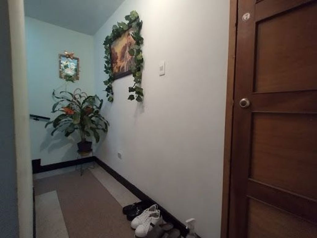 Casa de 6 alcobas en venta en Santa Rita, Bogotá, 250 m² · foto 8 de 16