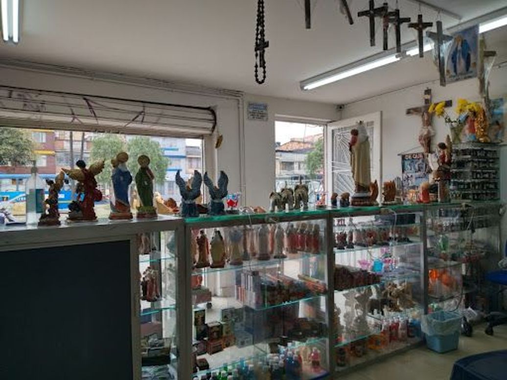 Casa de 6 alcobas en venta en Santa Rita, Bogotá, 250 m² · foto 4 de 16