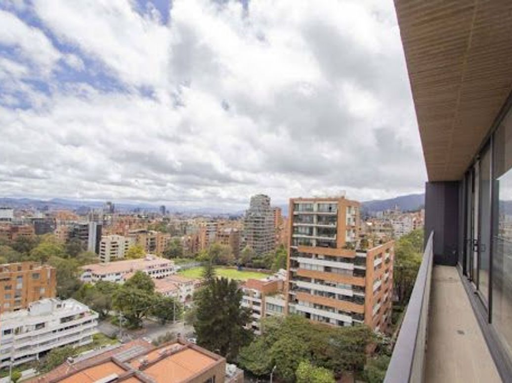 Apartamento de 3 alcobas en venta en La Cabrera, Bogotá, 242 m² · foto 7 de 20
