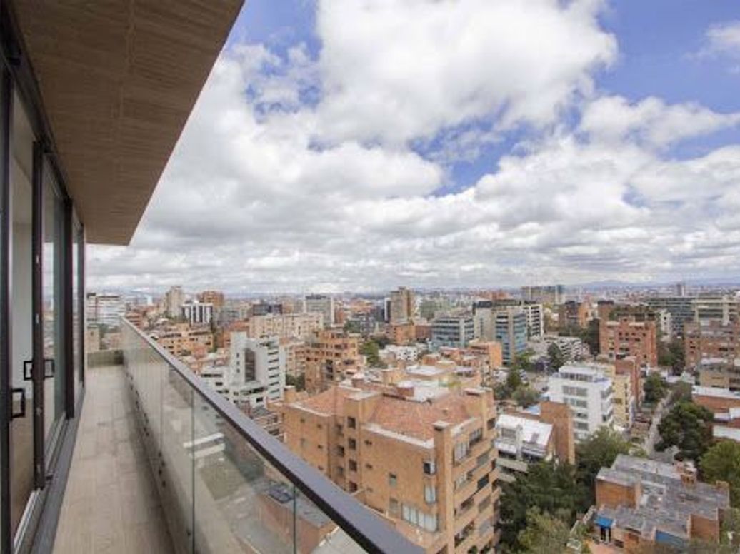 Apartamento de 3 alcobas en venta en La Cabrera, Bogotá, 242 m² · foto 9 de 20