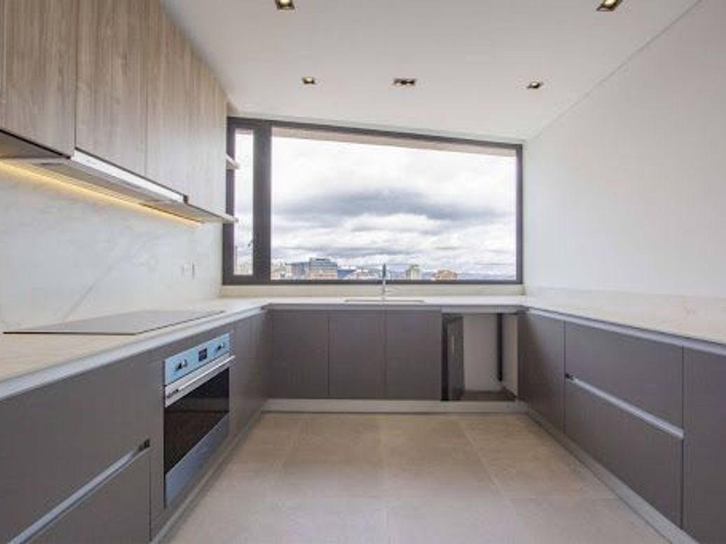 Apartamento de 3 alcobas en venta en La Cabrera, Bogotá, 242 m² · foto 10 de 20