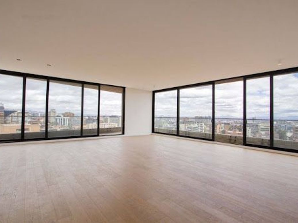 Apartamento de 3 alcobas en venta en La Cabrera, Bogotá, 242 m² · foto 3 de 20