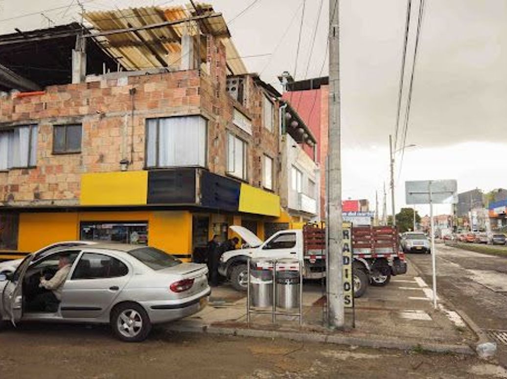 Casa de 4 alcobas en venta en Las Orquideas, Bogotá, 380 m² · foto 17 de 20