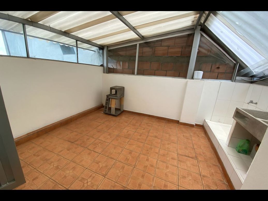 Apartamento de 4 alcobas en venta en Normandía, Bogotá, 85 m² · foto 13 de 14