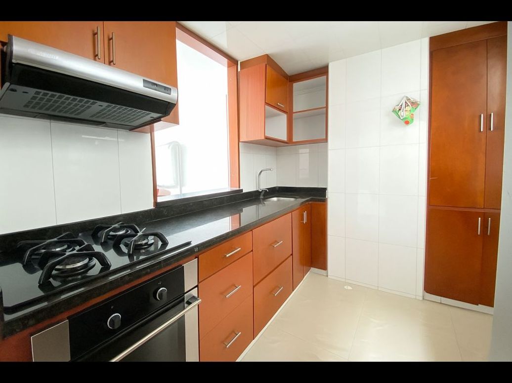 Apartamento de 4 alcobas en venta en Normandía, Bogotá, 85 m² · foto 4 de 14