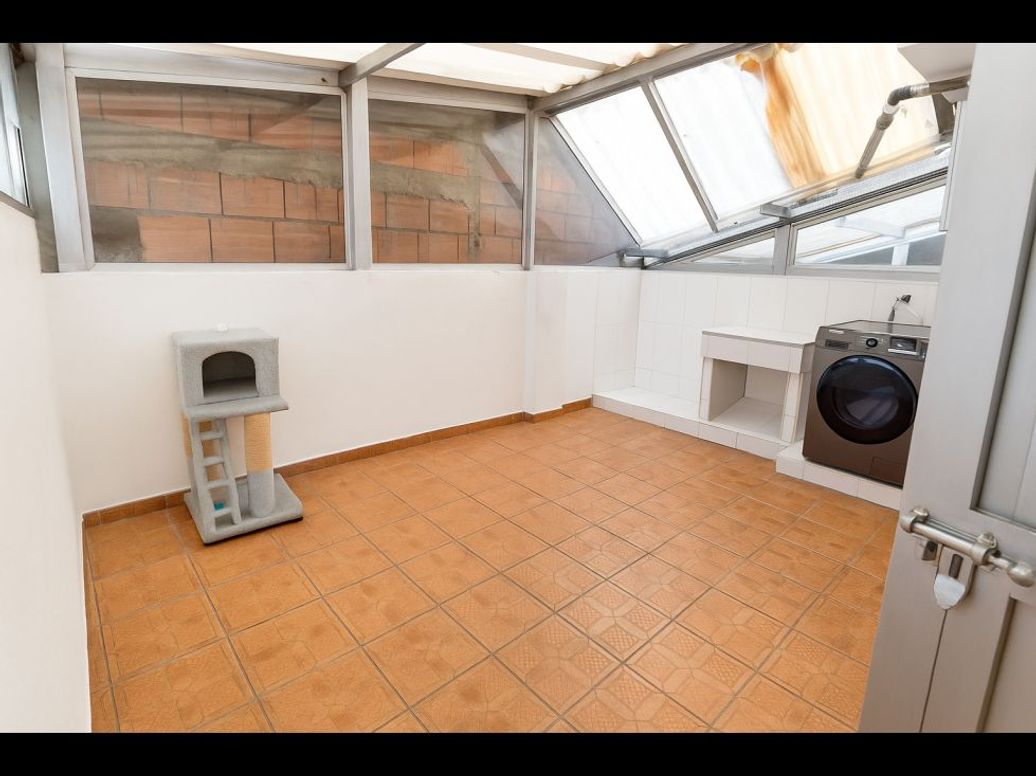 Apartamento de 4 alcobas en venta en Normandía, Bogotá, 85 m² · foto 12 de 14