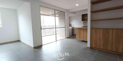 [ARR] ID HOUM: 160027

Entérate de todos los beneficios al arrendar con nosotros:
    • Asistencia e intermediación con el propietario
    • Firma tu contrato online
    • Arrienda sin burocracia, sin papeleos ni notarías

Departamento en arriendo, ubicado en el barrio Alto del Medio, con una superficie construida de 64.00 m² y superficie total de 64.00  m². 

Sus principales características son:

    • No amoblado
    • 2 dormitorios
    • 2 baños
    • Admite mascotas
    • 1 parqueadero
    • Año de construcción: 2025
            
Además, el inmueble cuenta con las siguientes amenidades:

    • Salón de eventos
    • Ascensor
    • Zona de juegos
    • Alberca
    • Gimnasio

Si arriendas con nosotros, te brindamos asesoría personalizada durante todo el proceso.

Requisitos para arrendar con nosotros:

    • Arrienda sin codeudor*, fácil, rápido y seguro
    • Demuestra un ingreso mensual neto de al menos 2.5 veces el valor del arriendo (los ingresos mensuales se pueden complementar por las personas que vivirán en este inmueble)
    • Completa tu información básica y mándanos tus extractos bancarios o documentos que demuestren tus ingresos
    • No debes tener reportes negativos en centrales de crédito
        

IMPORTANTE:

    • Te invitamos a agendar una visita a esta propiedad
    • Si tienes alguna duda por favor puedes solicitar más información desde los portales como también contactarte directamente con nosotros
    
Más que una inmobiliaria, somos Houm.
*Aplican T&C