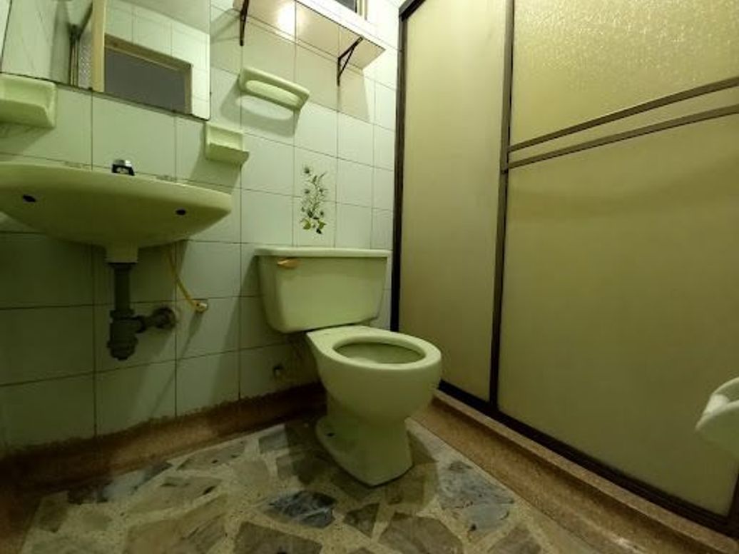 Casa de 7 alcobas en venta en Fontibón, Bogotá, 432 m² · foto 11 de 20