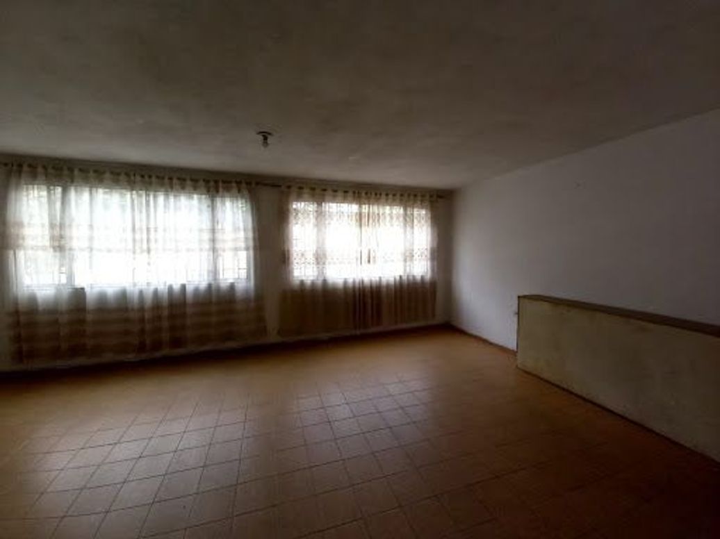 Casa de 7 alcobas en venta en Fontibón, Bogotá, 432 m² · foto 15 de 20