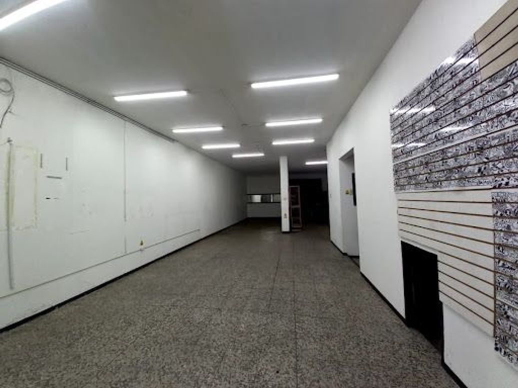 Casa de 7 alcobas en venta en Fontibón, Bogotá, 432 m² · foto 3 de 20