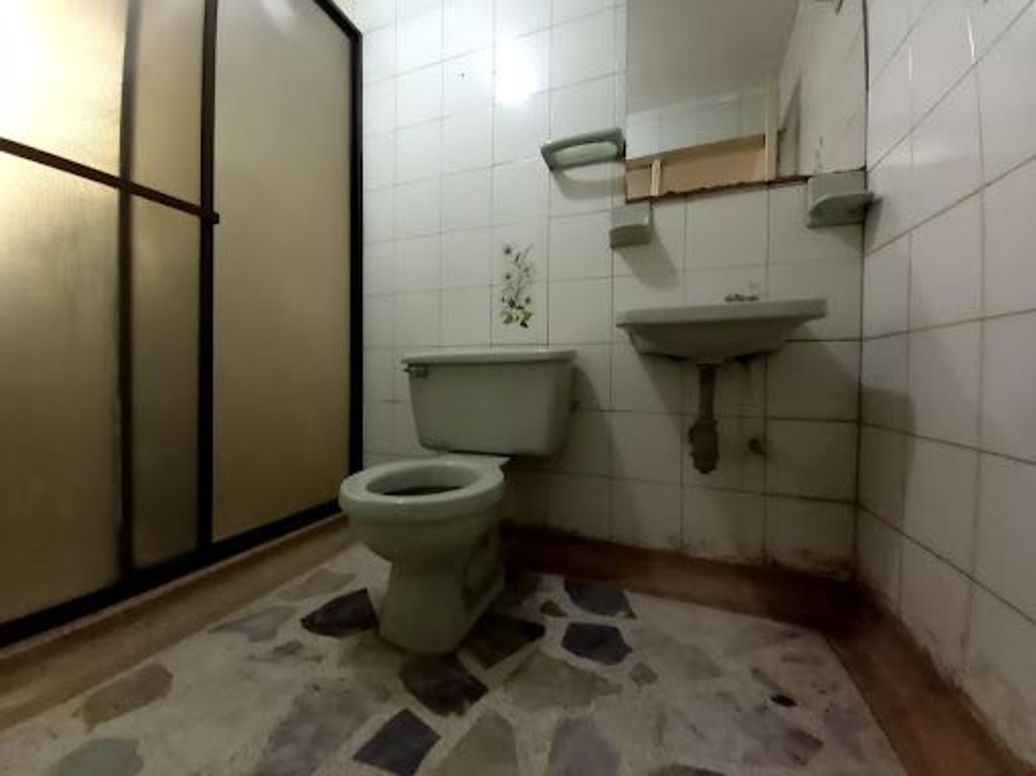 Casa de 7 alcobas en venta en Fontibón, Bogotá, 432 m² · foto 6 de 20