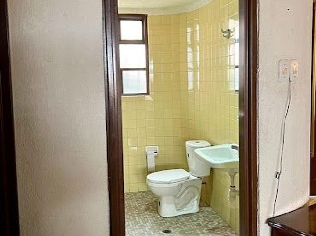 Casa de 5 alcobas en venta en Santa Barbara Alta, Bogotá, 425 m² · foto 10 de 20