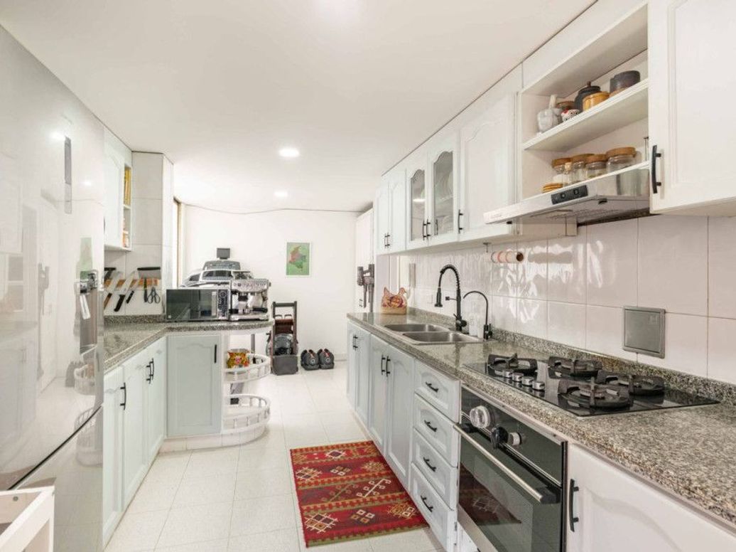 Apartamento de 3 alcobas en venta en San Patricio, Bogotá, 158 m² · foto 12 de 20