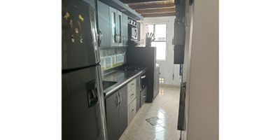 Venta de Hermoso Apartamento sector BUENOS AIRES Cataluña  inmueble está ubicado a 5 minutos del parque la milogrosa, cerca de colegios, gimnasio,  iglesia 
Área CONSTRUIDA  64  metros  piso 5, compuesto por:   3 alcoba, 2 baño cabinados, cocina integral, piso en ceramica mezanine con biblioteca  estrato 3,  zona de ropas, parque infantil, piscina , 
Precio de venta es de $330.000.000

PARQUEADERO COMUN 
