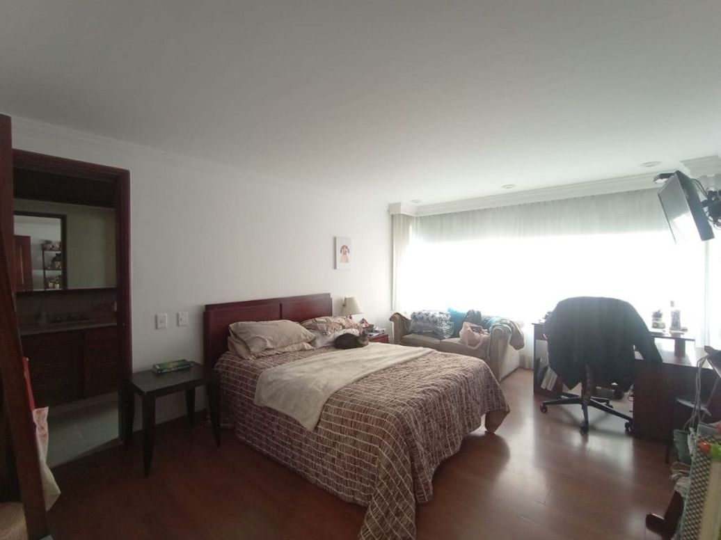 Apartamento de 3 alcobas en venta en Bellavista, Bogotá, 225 m² · foto 10 de 20