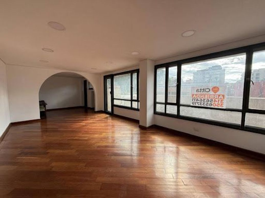 Apartamento de 3 alcobas en venta en Los Rosales, Bogotá, 170 m² · foto 15 de 20