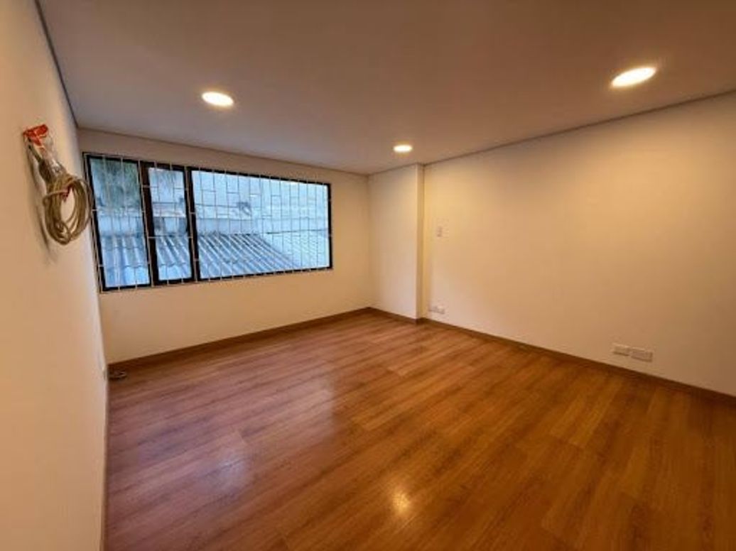 Apartamento de 3 alcobas en venta en Los Rosales, Bogotá, 170 m² · foto 16 de 20