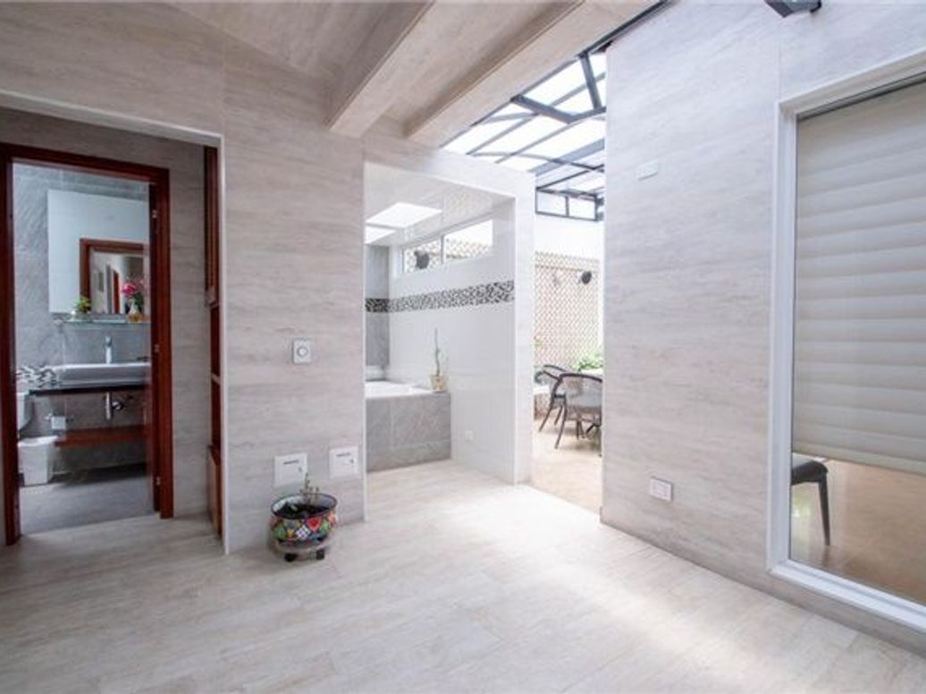 Casa de 3 alcobas en venta en Santa Ana Occidental, Bogotá, 220 m² · foto 17 de 20
