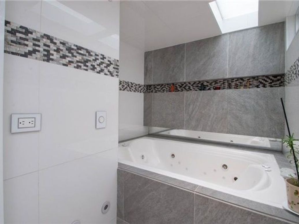 Casa de 3 alcobas en venta en Santa Ana Occidental, Bogotá, 220 m² · foto 15 de 20