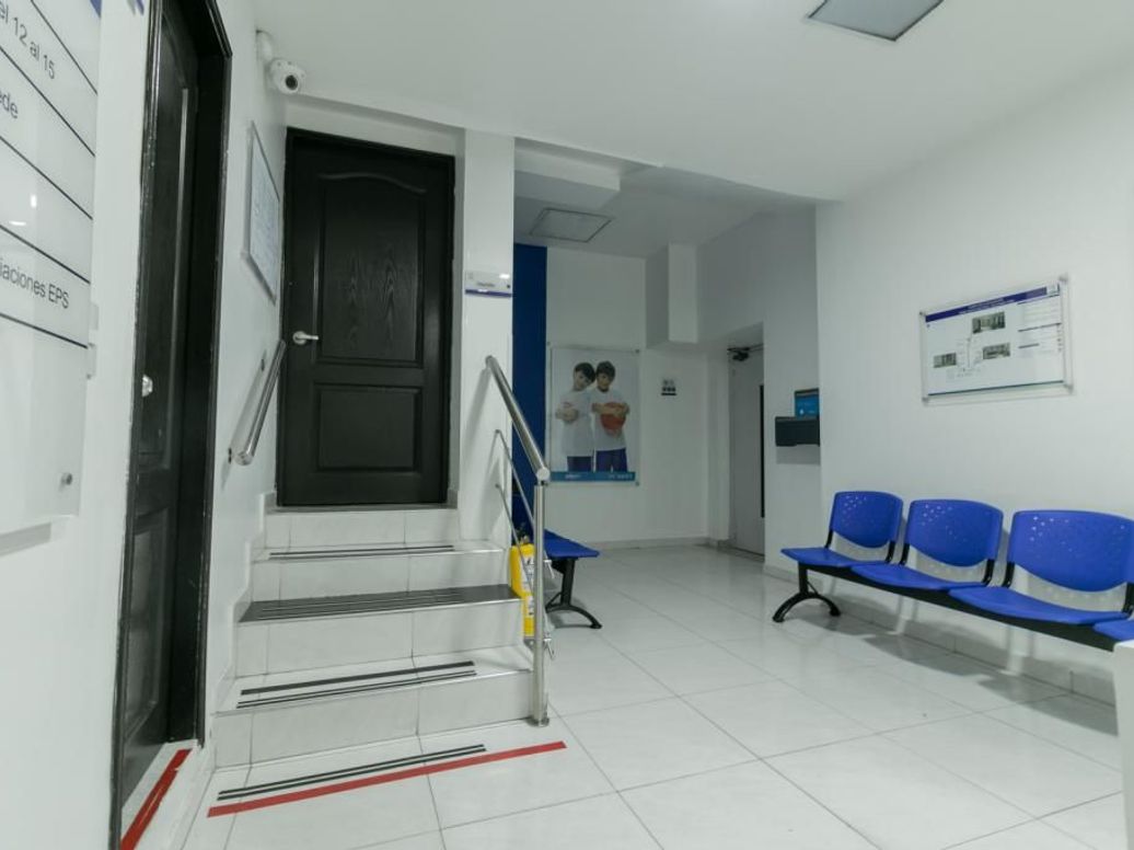 Casa de 15 alcobas en venta en La Calleja, Bogotá, 680 m² · foto 12 de 20