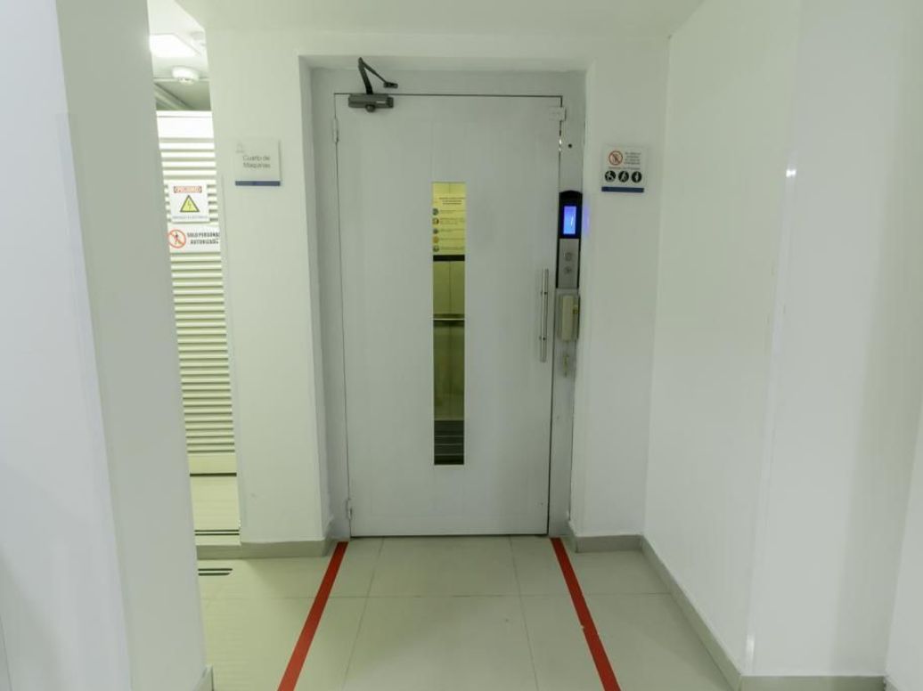 Casa de 15 alcobas en venta en La Calleja, Bogotá, 680 m² · foto 17 de 20