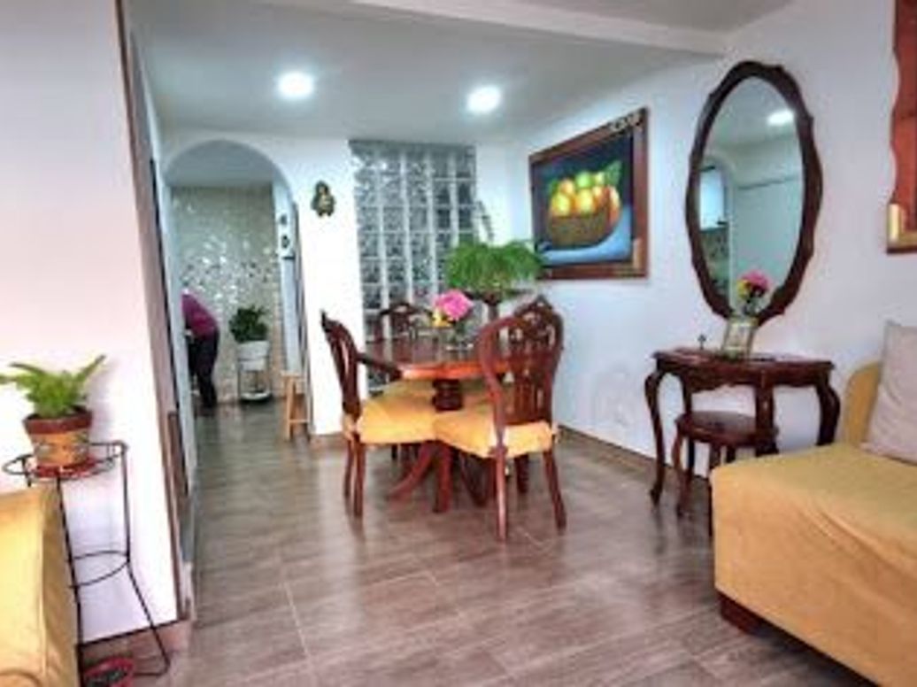 Casa de 3 alcobas en venta en Sabana Grande, Bogotá, 65 m² · foto 3 de 14