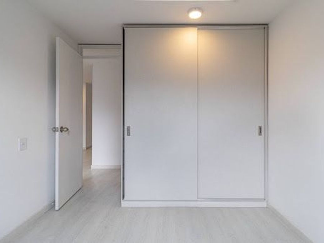Apartamento de 1 alcoba en venta en La Granja Norte, Bogotá, 37 m² · foto 14 de 20