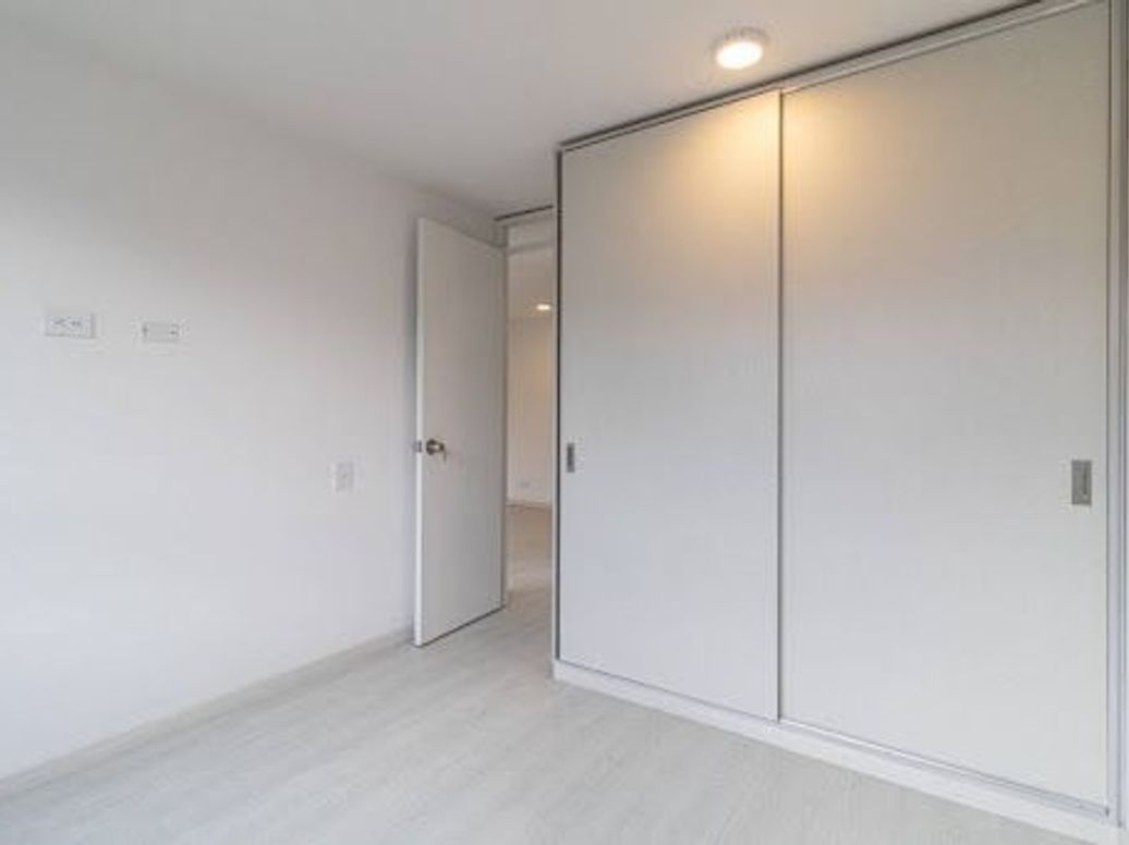 Apartamento de 1 alcoba en venta en La Granja Norte, Bogotá, 37 m² · foto 15 de 20