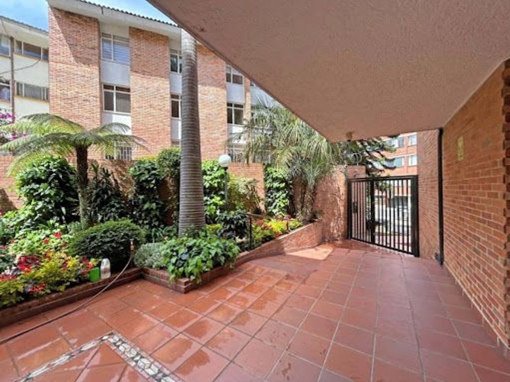 Apartamento de 2 alcobas en venta en Campin, Bogotá, 84 m² · foto 15 de 16