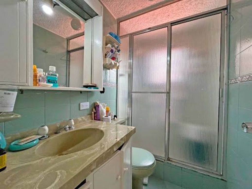 Apartamento de 2 alcobas en venta en Campin, Bogotá, 84 m² · foto 12 de 16