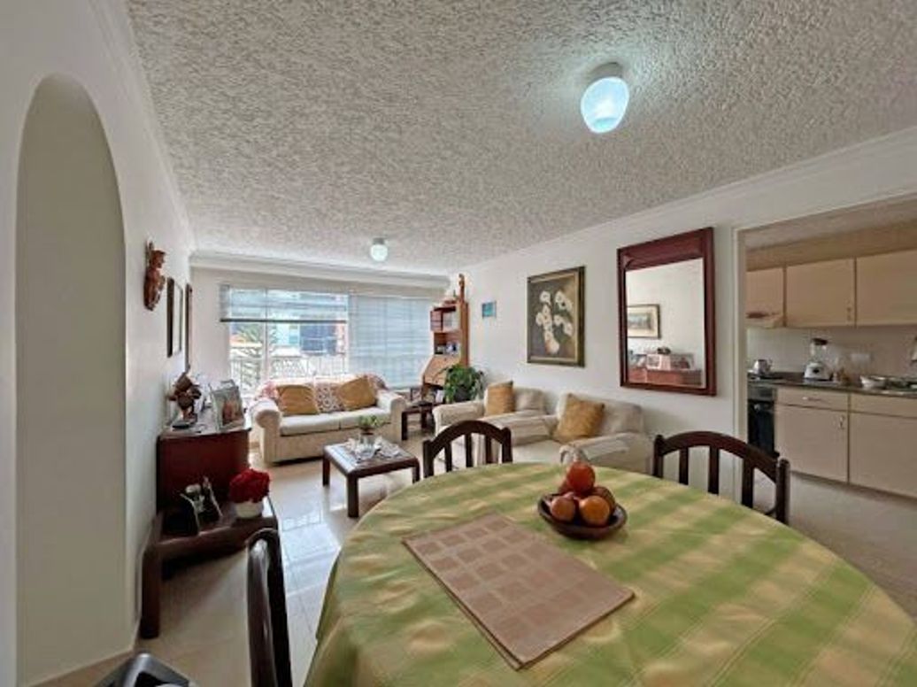 Apartamento de 2 alcobas en venta en Campin, Bogotá, 84 m² · foto 3 de 16
