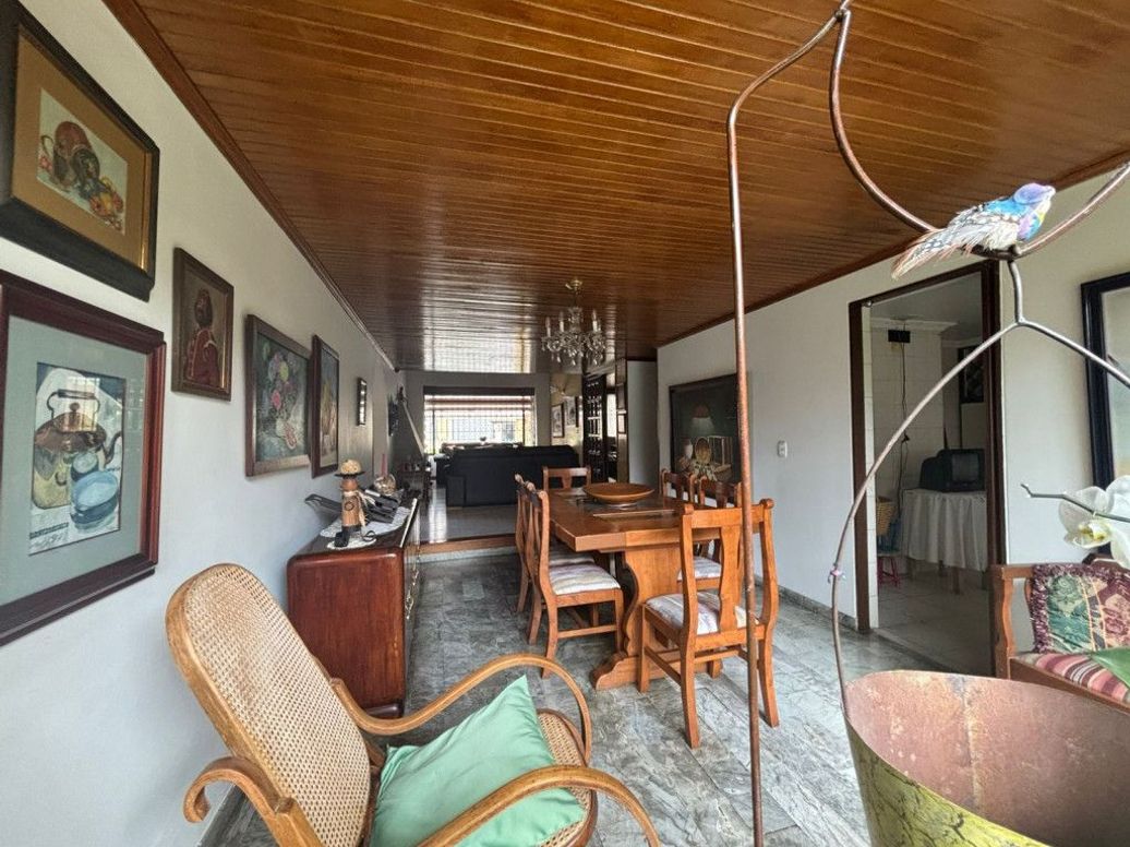 Casa de 4 alcobas en venta en San José Del Prado, Bogotá, 300 m² · foto 17 de 20