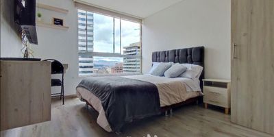 [ARR] ID HOUM: 159572

Entérate de todos los beneficios al arrendar con nosotros:
    • Asistencia e intermediación con el propietario
    • Firma tu contrato online
    • Arrienda sin burocracia, sin papeleos ni notarías

Departamento en arriendo, ubicado en el barrio Las Nieves, con una superficie construida de 25.00 m² y superficie total de 25.00  m². 

Sus principales características son:

    • Amoblado
    • 1 dormitorio
    • 1 baño
    • Admite mascotas
    • Piso 15
    • Año de construcción: 2024
            
Además, el inmueble cuenta con las siguientes amenidades:

    • Vigilancia 24 hrs
    • Ascensor

Si arriendas con nosotros, te brindamos asesoría personalizada durante todo el proceso.

Requisitos para arrendar con nosotros:

    • Arrienda sin codeudor*, fácil, rápido y seguro
    • Demuestra un ingreso mensual neto de al menos 2.5 veces el valor del arriendo (los ingresos mensuales se pueden complementar por las personas que vivirán en este inmueble)
    • Completa tu información básica y mándanos tus extractos bancarios o documentos que demuestren tus ingresos
    • No debes tener reportes negativos en centrales de crédito
        

IMPORTANTE:

    • Te invitamos a agendar una visita a esta propiedad
    • Si tienes alguna duda por favor puedes solicitar más información desde los portales como también contactarte directamente con nosotros
    
Más que una inmobiliaria, somos Houm.
*Aplican T&C