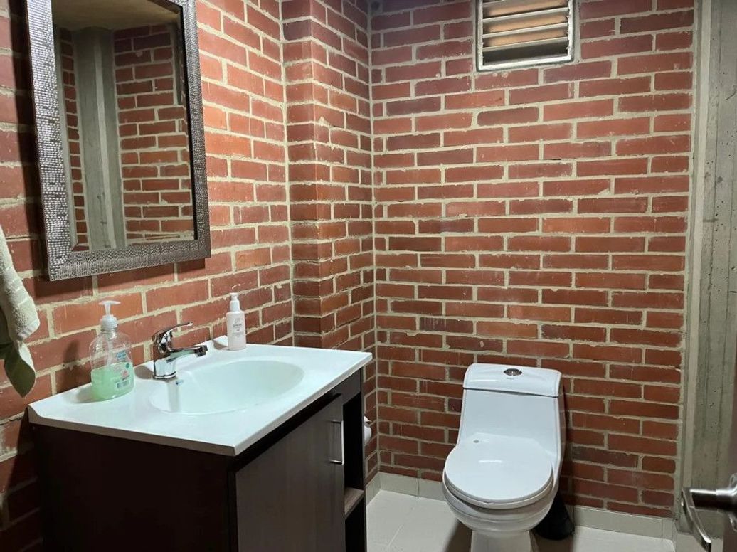 Casa de 1 alcoba en venta en Santander Sur, Bogotá, 302 m² · foto 4 de 20