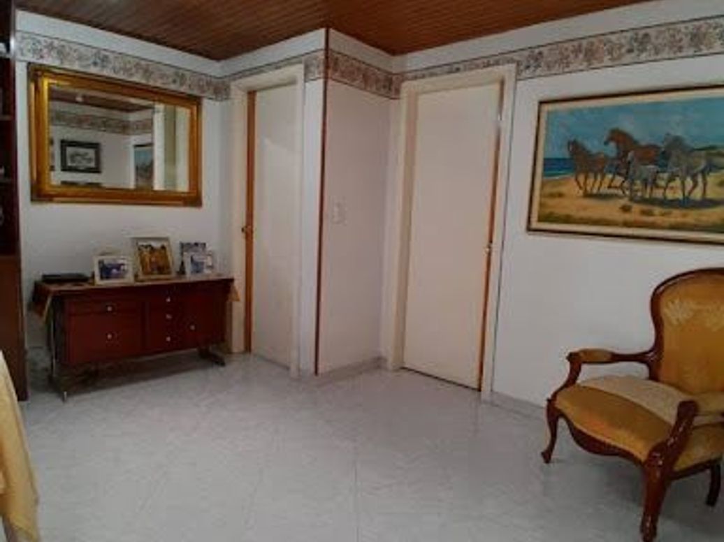 Casa de 4 alcobas en venta en Normandía, Bogotá, 120 m² · foto 19 de 20