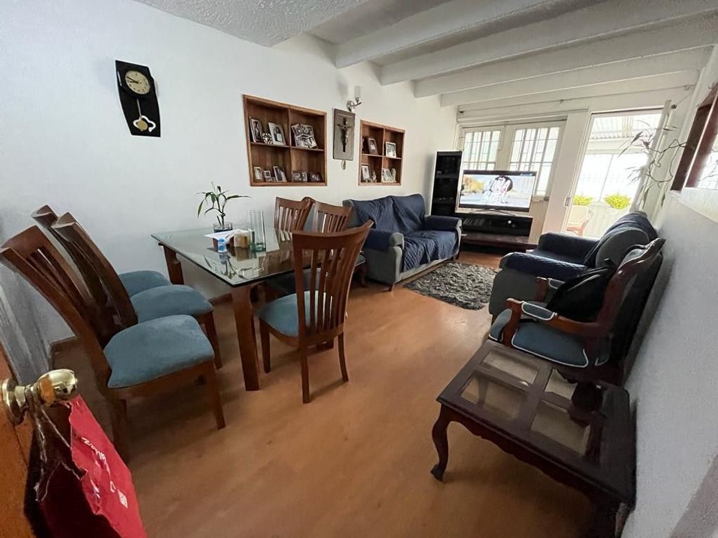 Casa de 4 alcobas en venta en La Estrada, Bogotá, 240 m² · foto 18 de 20