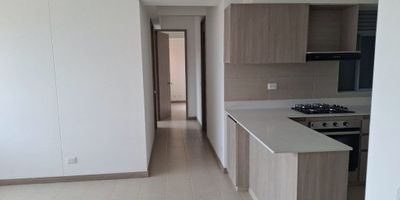 Apartamento en ARRIENDO/VENTA de 3 habitaciones, 2 baños, sala comedor, cocina intregral, zona de ropas, full acabados, zona de ropas - calentador, parqueadero y cuarto útil.
