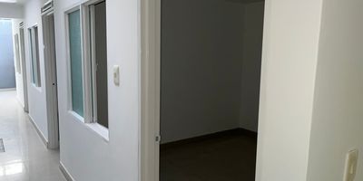 Se vende apartamento ubicado en el municipio del Dovio Valle, totalmente terminado en obra blanca, servicios independientes, excelente alternativa de inversión.