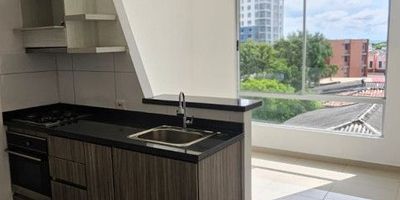 Descubre este encantador apartaestudio ubicado en una de las zonas más exclusivas de la ciudad. Con 1 habitación, 2 baños y 1 parqueadero, este espacio de 50 metros cuadrados ofrece comodidad y elegancia en cada rincón. Su diseño moderno y funcional crea un ambiente acogedor y sofisticado, ideal para quienes buscan un estilo de vida único. Disfruta de sus amplios espacios, acabados de alta calidad y una ubicación privilegiada que te conecta con todo lo que necesitas. ¡Haz de este lugar tu nuevo hogar!