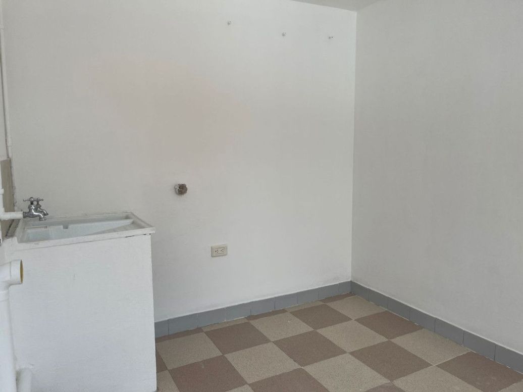 Casa de 8 alcobas en venta en San Jose, Bogotá, 499 m² · foto 14 de 20