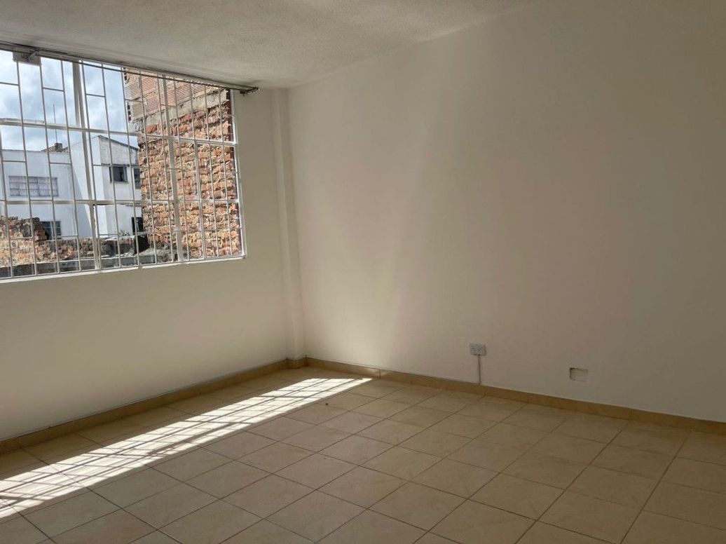 Casa de 8 alcobas en venta en San Jose, Bogotá, 499 m² · foto 7 de 20