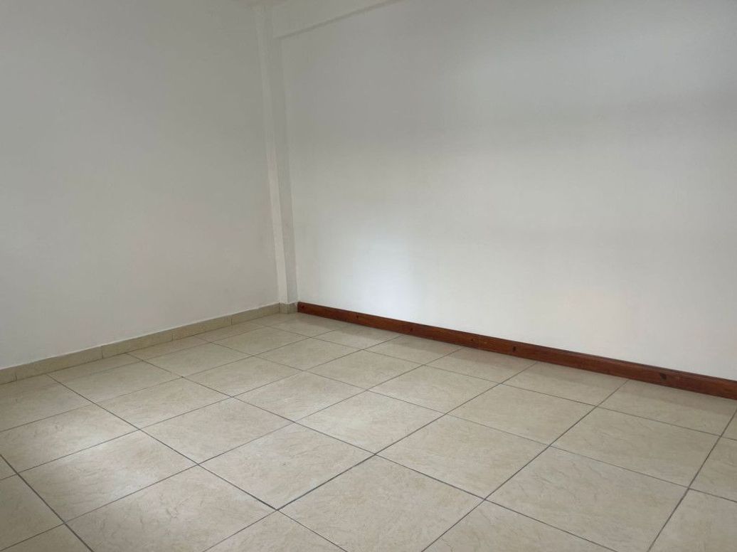 Casa de 8 alcobas en venta en San Jose, Bogotá, 499 m² · foto 3 de 20