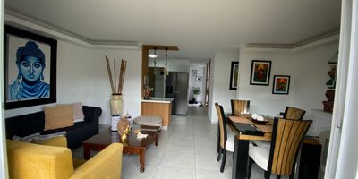 Apartamento en Venta en unidad cerrada ubicado en Pueblito Cafetero cerca a rutas de transporte publico y servicios complementarios de la zona. Cuenta con iluminacion y ventilacion natural, salacomedor, pisos en ceramica, tres alcobas, dos baños, estufa y calentador a gas, cocina integral meson en granito, zona de ropas y una terraza de 20mt2. La unidad cuenta con piscina, gimnasio, salon comunal, zonas verdes, un cuarto util y un parqueadero cubierto. Ademas con circuito cerrado de tv y vigilancia las 24 horas. Inmuebles sujetos a verificación de disponibilidad.