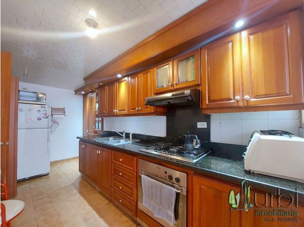 Apartamento de 2 alcobas en venta en Chico, Bogotá, 125 m² · foto 10 de 20