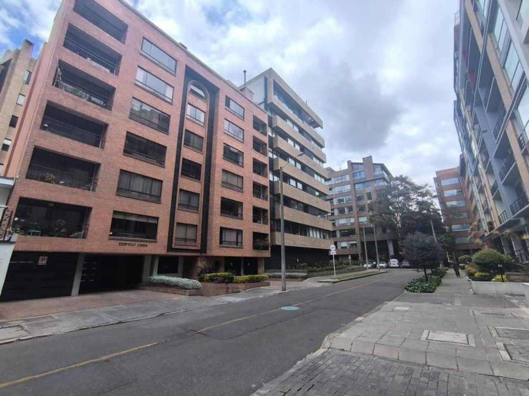 Apartamento de 1 alcoba en venta en Tunalito, Bogotá, 67 m² · foto 2 de 20