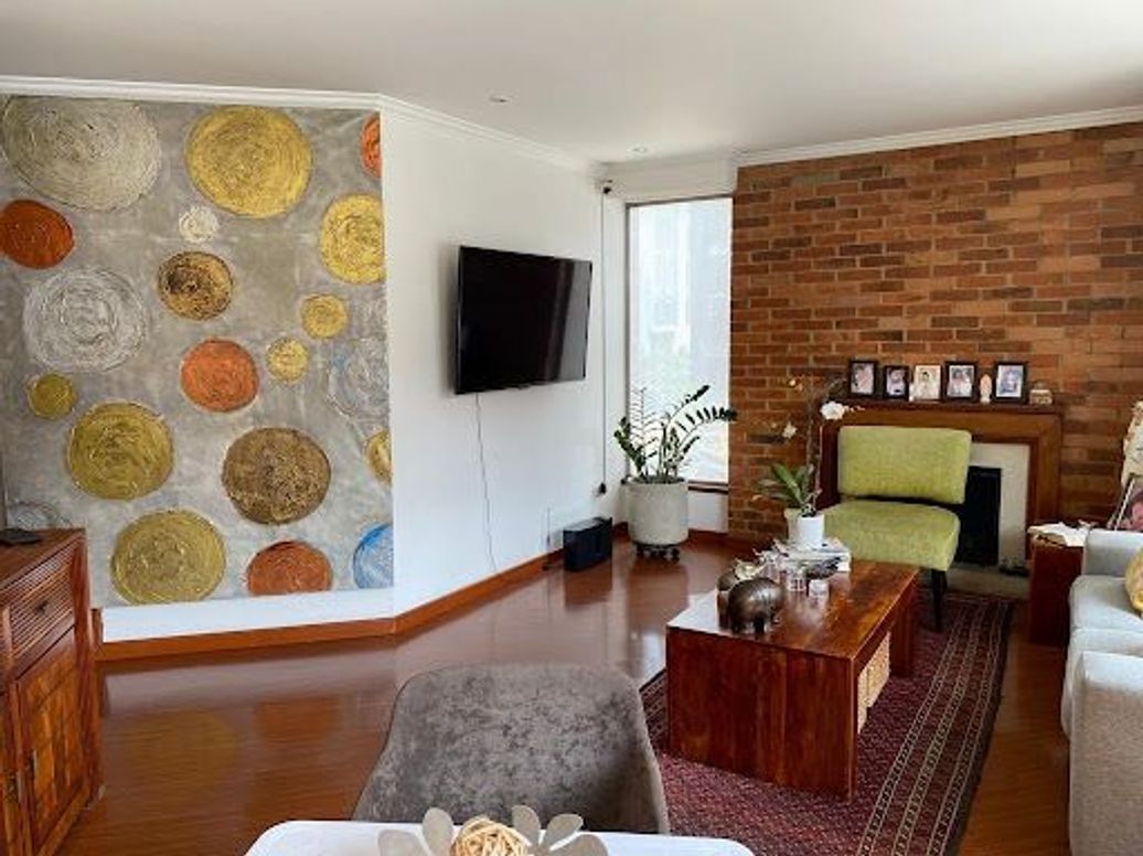 Apartamento de 3 alcobas en venta en Chico, Bogotá, 92 m² · foto 3 de 9