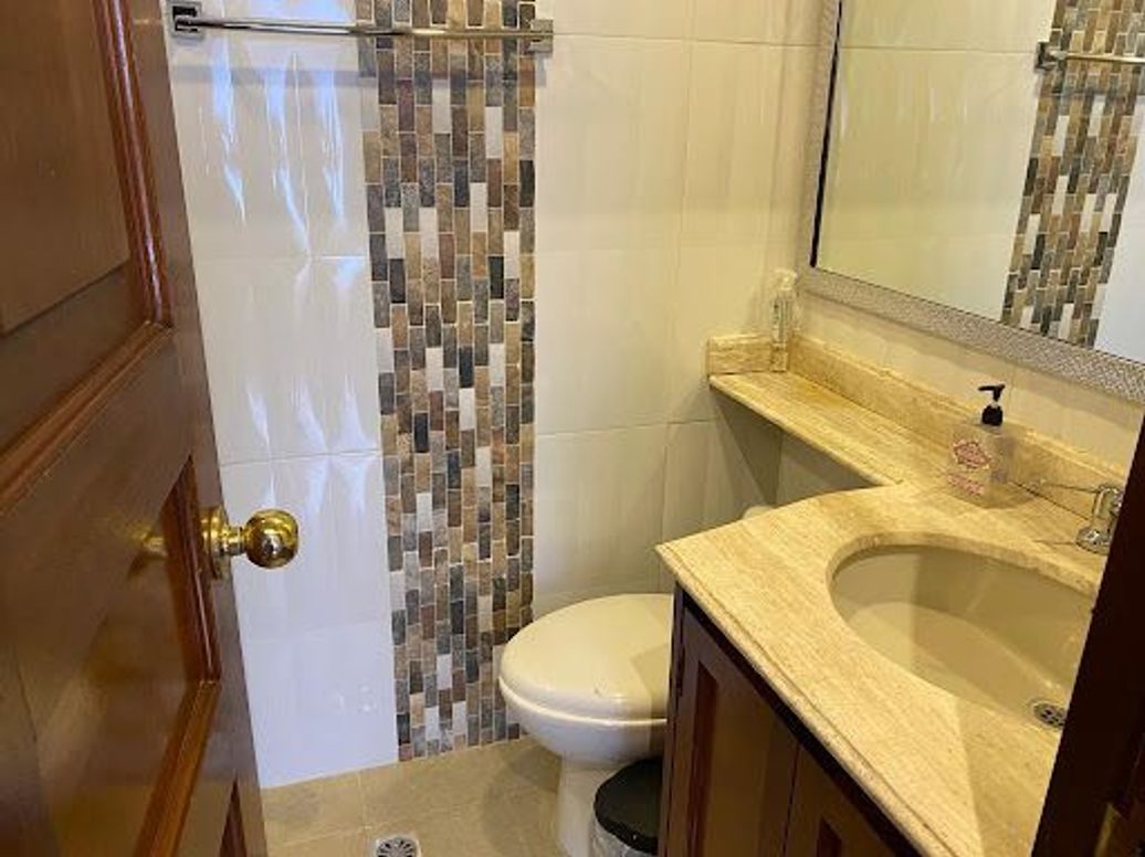 Apartamento de 3 alcobas en venta en Chico, Bogotá, 92 m² · foto 6 de 9