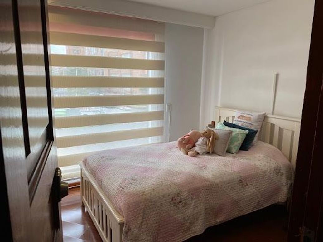 Apartamento de 3 alcobas en venta en Chico, Bogotá, 92 m² · foto 4 de 9