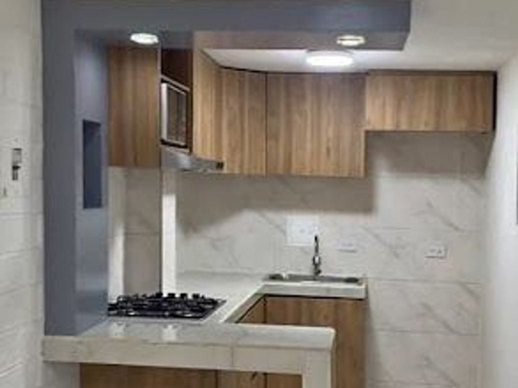 Casa de 8 alcobas en venta en El Vergel Occidental, Bogotá, 270 m² · foto 4 de 9