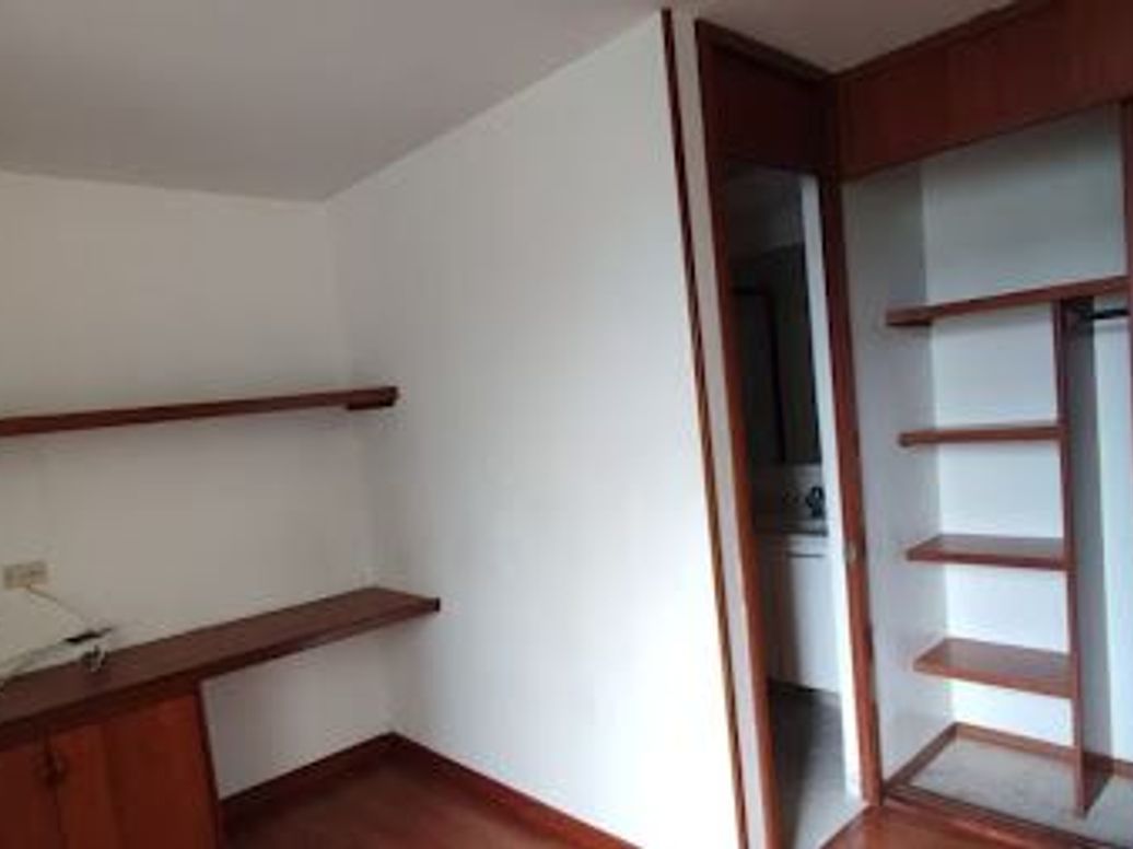 Apartamento de 3 alcobas en venta en Toberin, Bogotá, 61 m² · foto 10 de 19